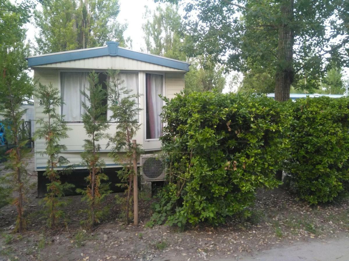 Adriacamp Mobile Homes Rosepineta Розапинета Екстериор снимка