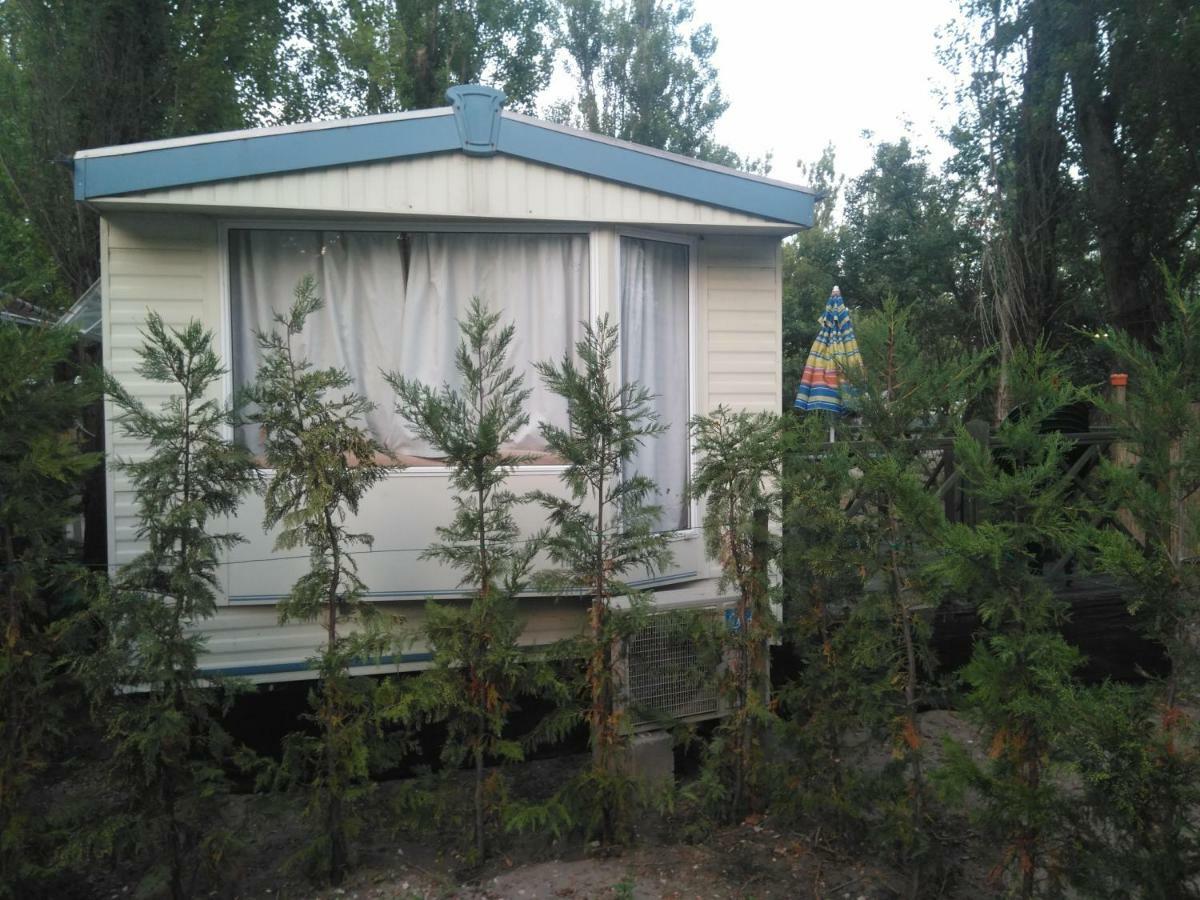 Adriacamp Mobile Homes Rosepineta Розапинета Екстериор снимка